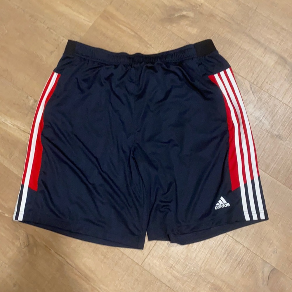 Like new men’s Adidas shorts